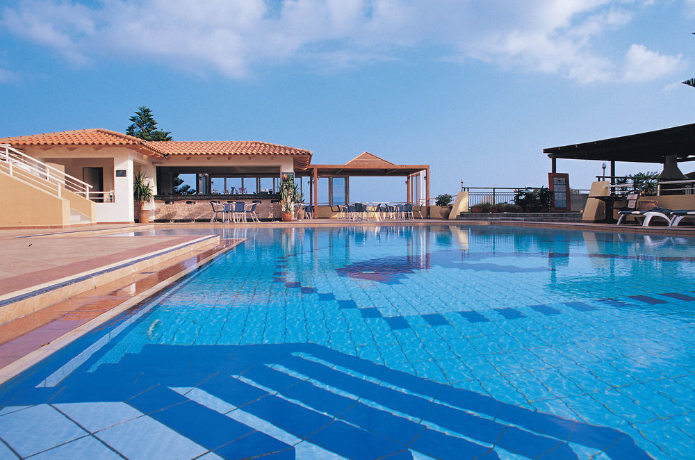 Castello Village Resort Sissi  Exterior photo